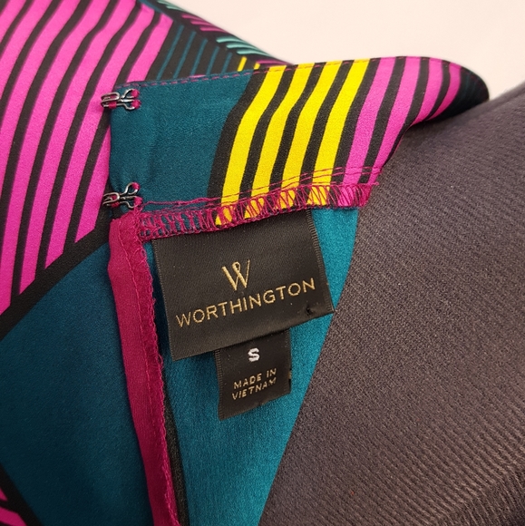 Vintage, Bright Geometric, sleeveless blouse. - Picture 6 of 7